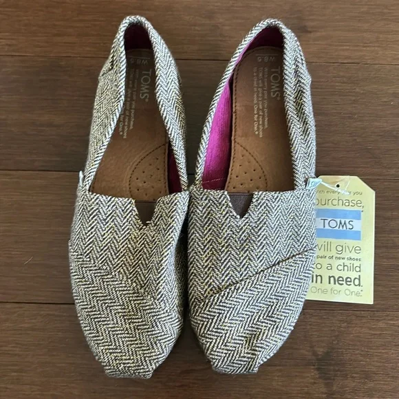 🆕 Toms - Picture 2 of 8
